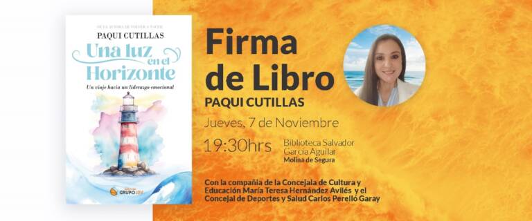 Paqui Cutillas presentando “Una Luz en el Horizonte” en la Biblioteca Salvador García Aguilar